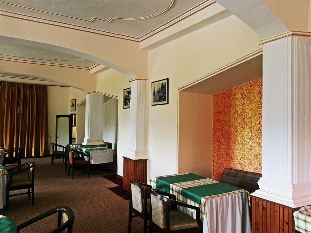Royal Jardin Whistling Pines Resort Shimla Eksteriør bilde