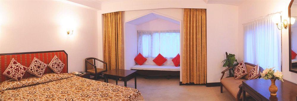 Royal Jardin Whistling Pines Resort Shimla Eksteriør bilde
