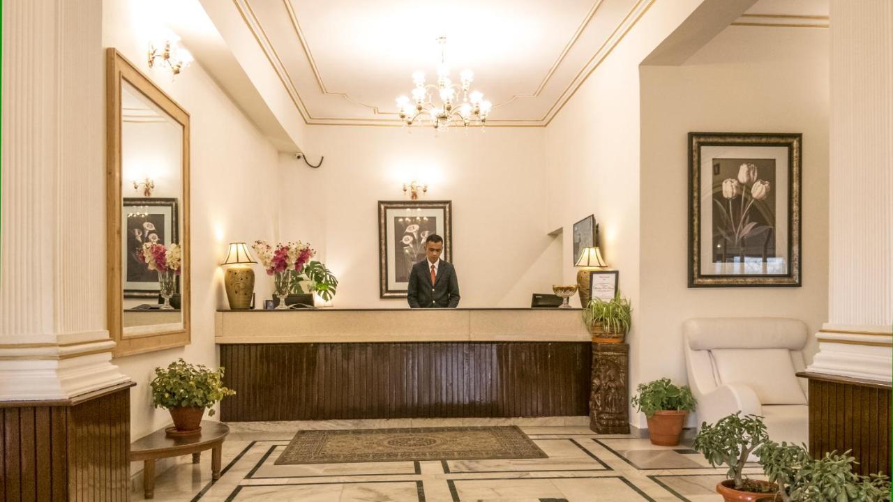 Royal Jardin Whistling Pines Resort Shimla Eksteriør bilde