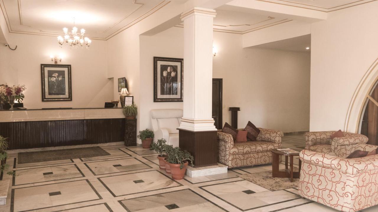 Royal Jardin Whistling Pines Resort Shimla Eksteriør bilde